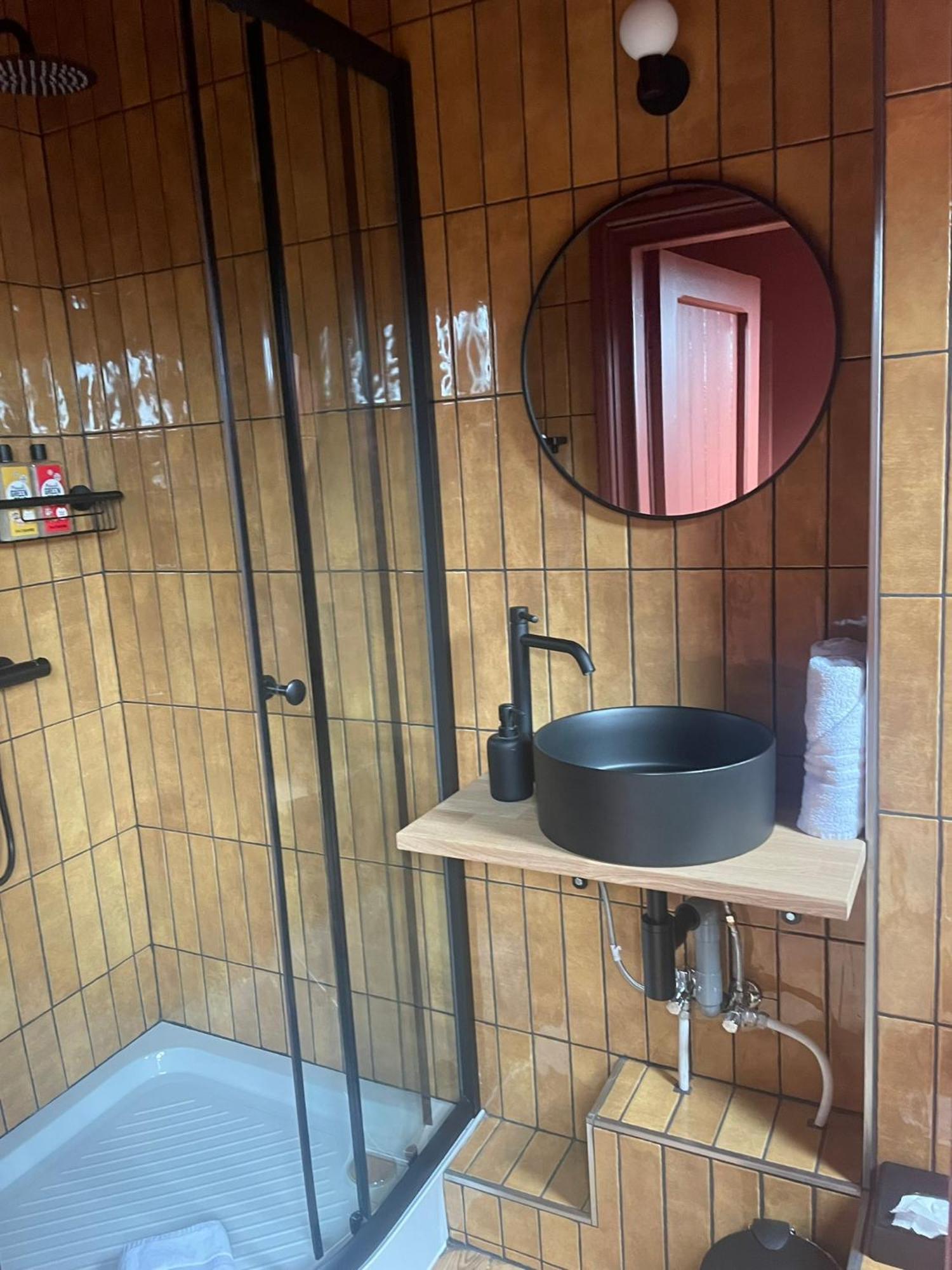 B&B Het Notarishuis - Authentiek Verblijf Nabij Maastricht Voeren Dış mekan fotoğraf